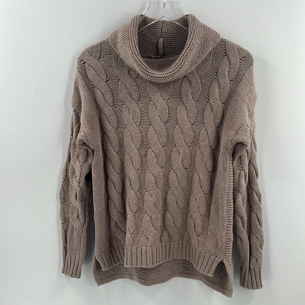Banana Republic Taupe Tan Cable Knit Turtleneck Long Sleeve Sweater Chunky XS